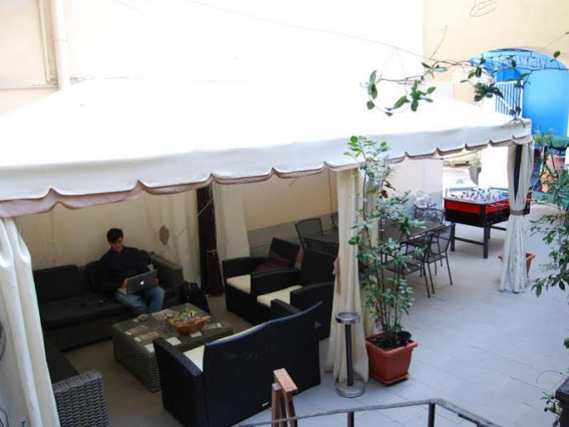 Hostal New *